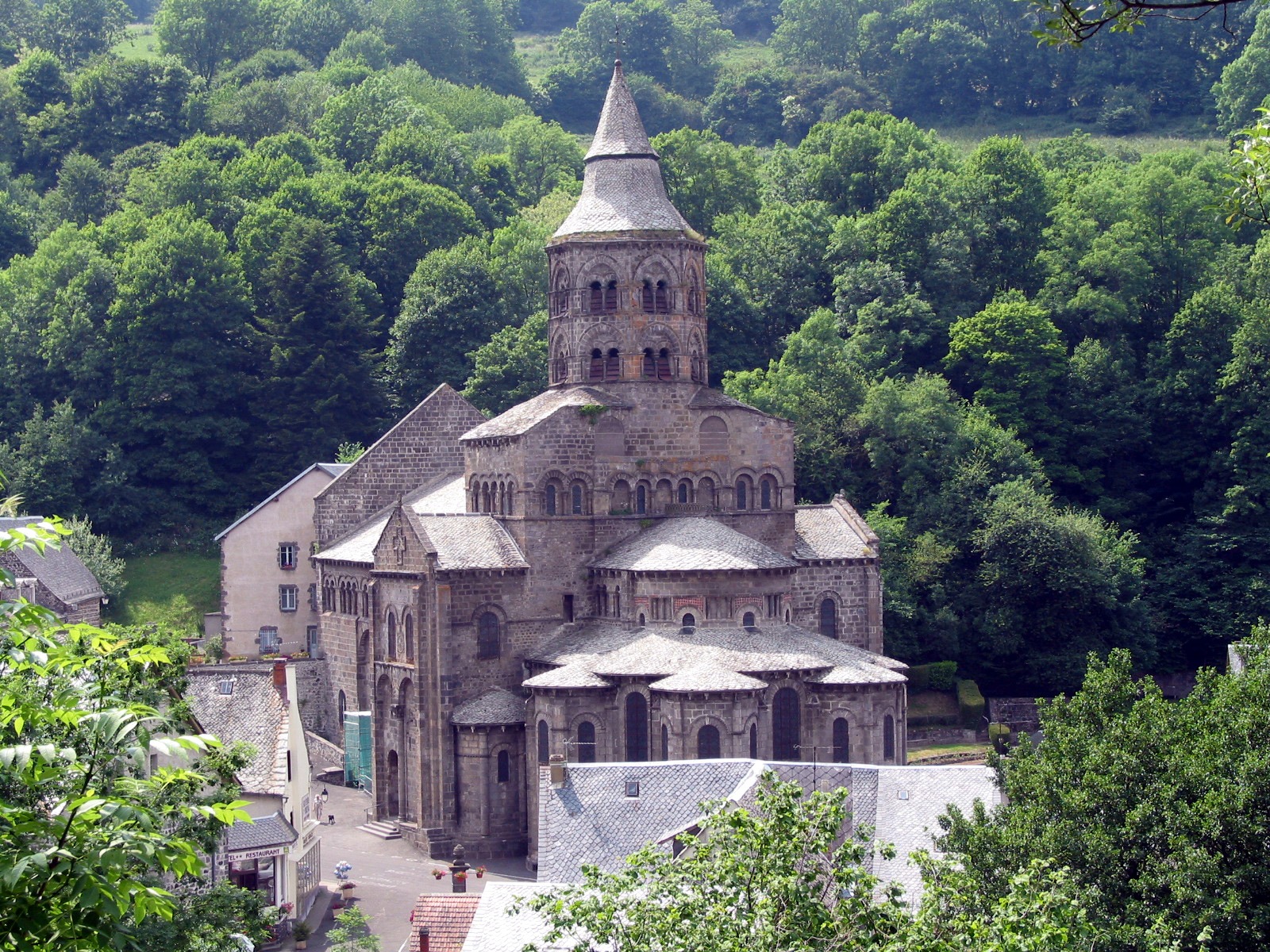Notre Dame d’Orcival romanesque church